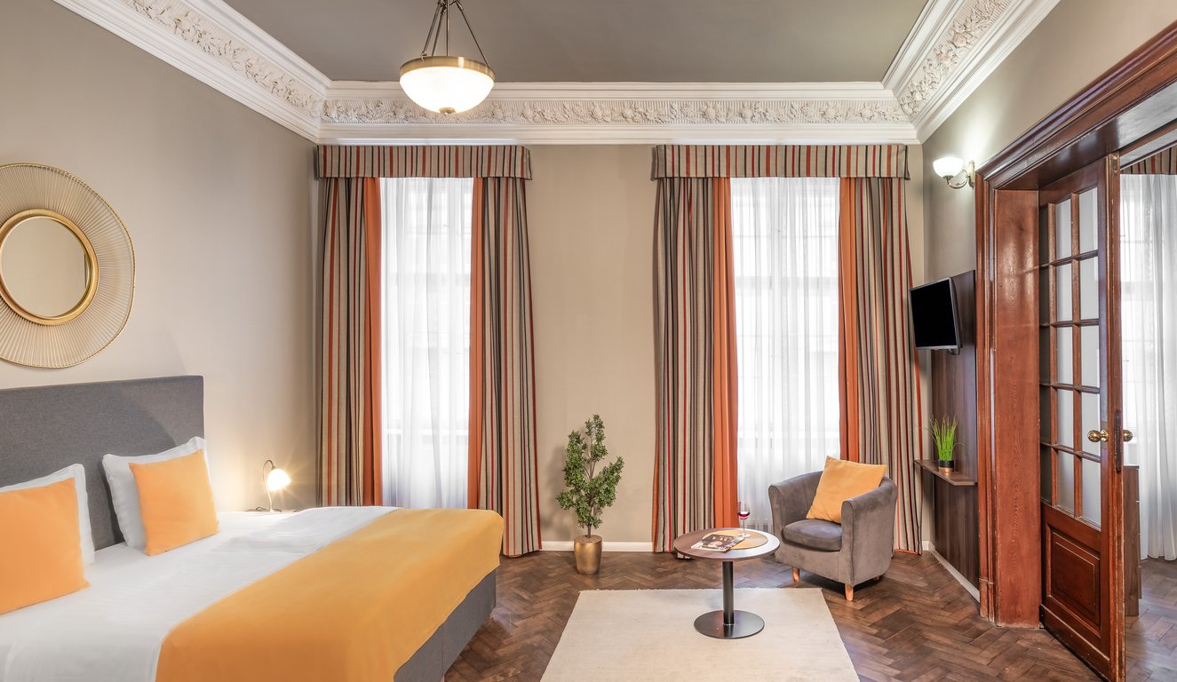 Hotel "Palác U Kočků" by Adrez, Palace At the Cats 7