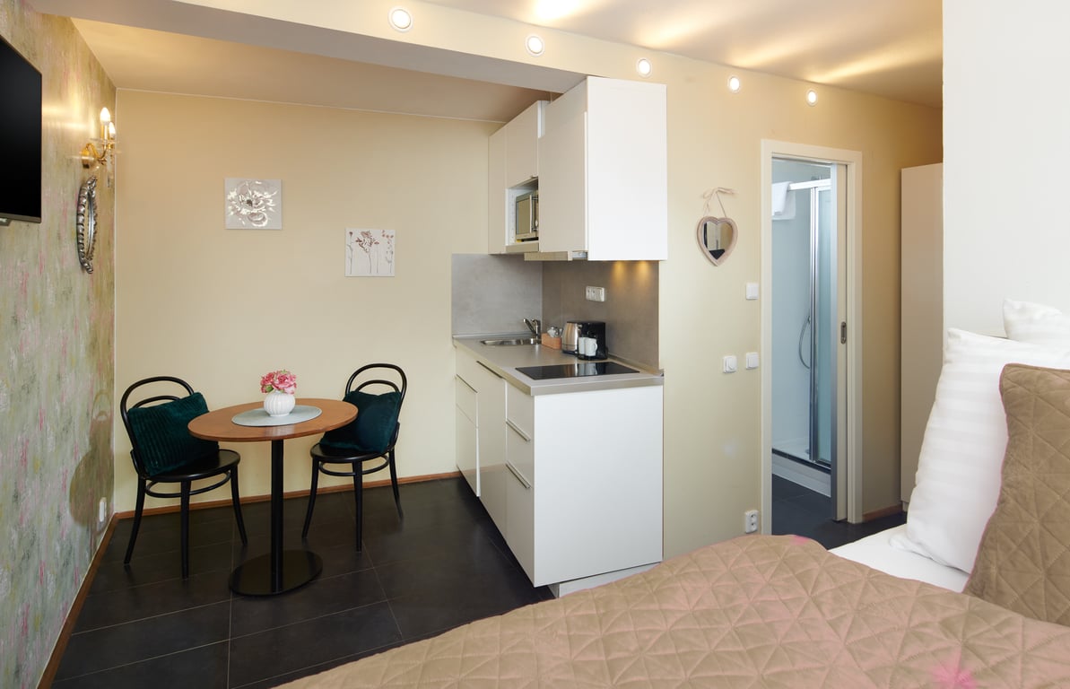 4 Arts Apartments by Adrez 24