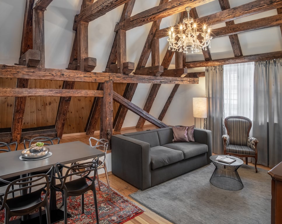 Chateau 9 Apartments by Adrez 8