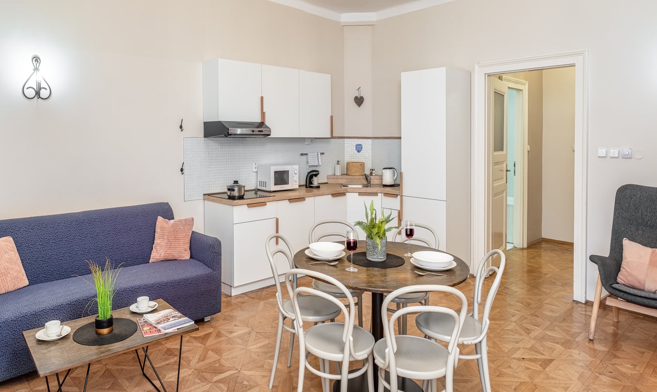 6 Continents Apartments by Adrez 13