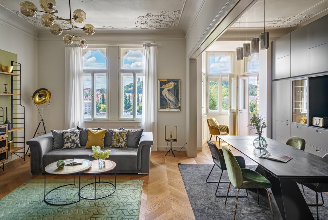 Apartmán se třemi ložnicemi a balkonem