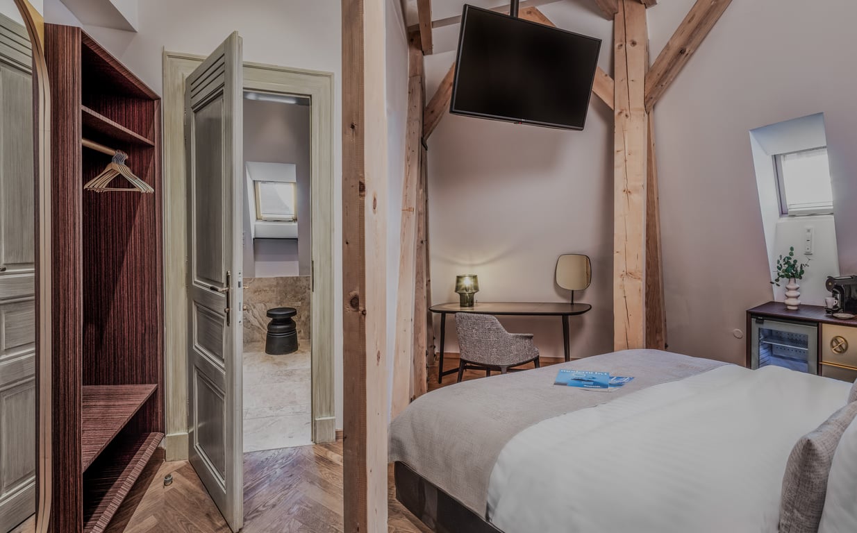 Intimate Double Room