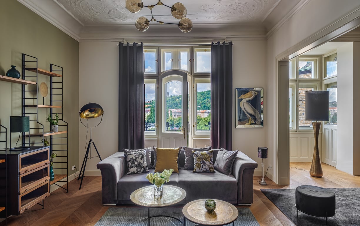Apartmán se třemi ložnicemi a balkonem