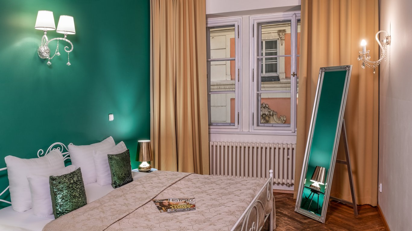 One Bedroom Apartment