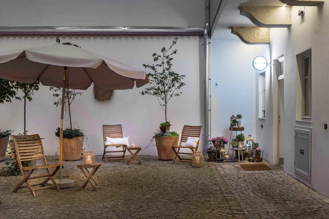 4 Trees Apartments by Adrez 34