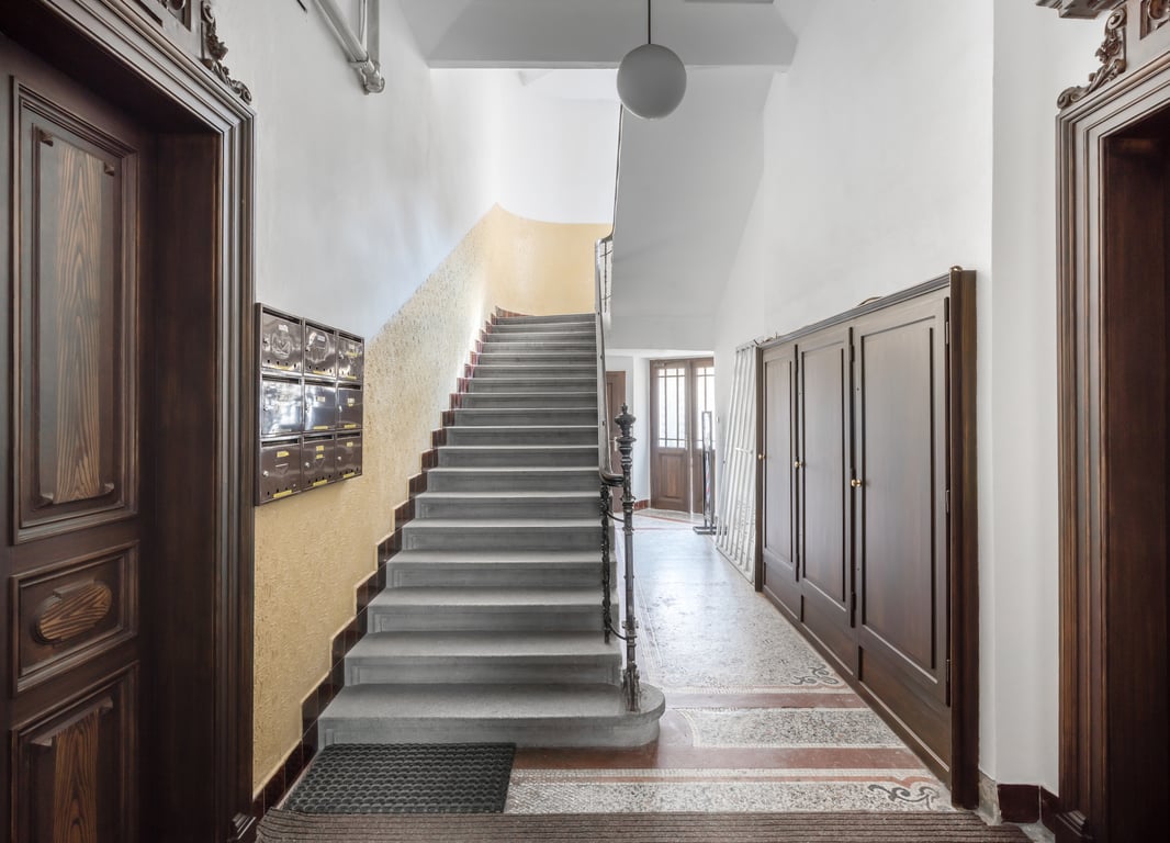 Mordecai 12 Apartments by Adrez 12