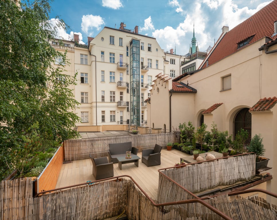 One Bedroom Apartment with Terrace Julie