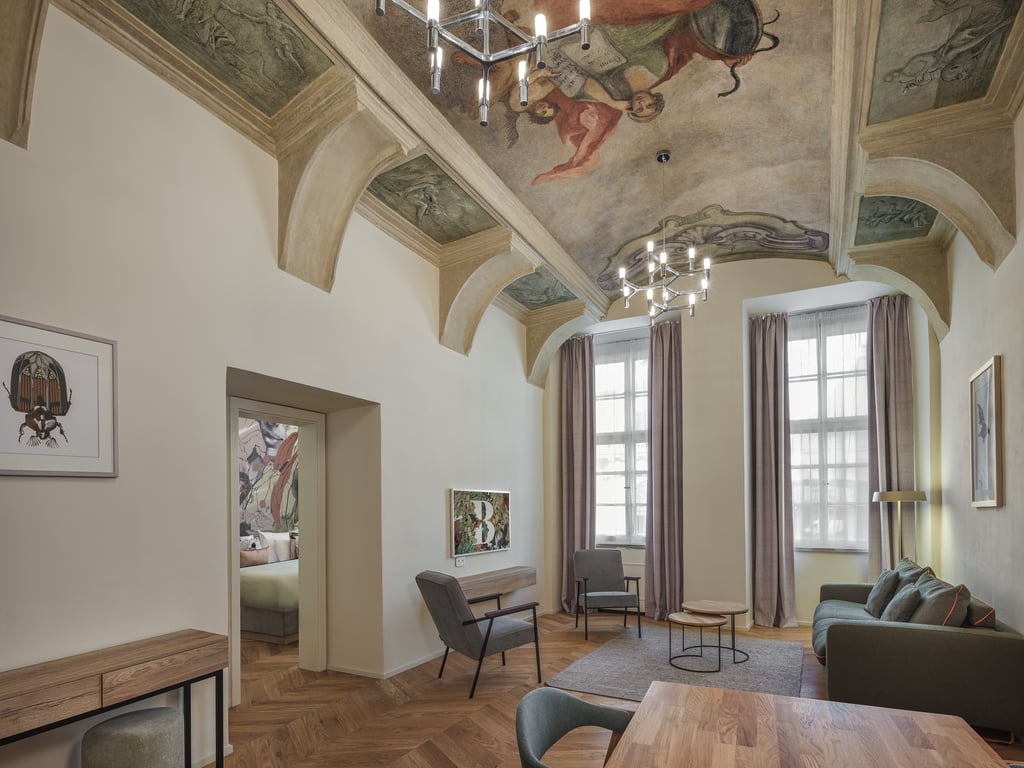 Apartmá s freskou