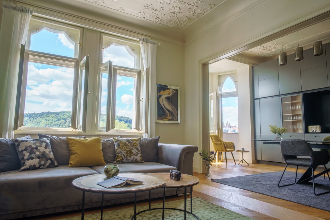Apartmán se třemi ložnicemi a balkonem