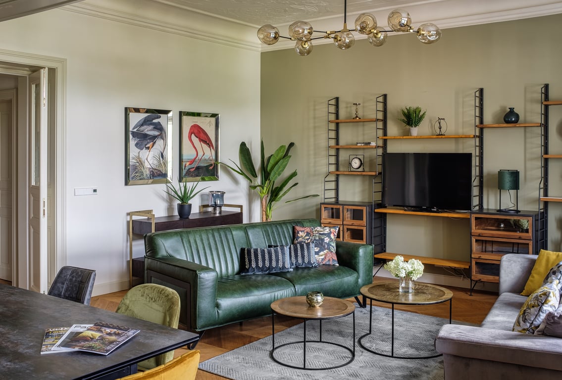 MN6 Luxury Suites by Adrez 3