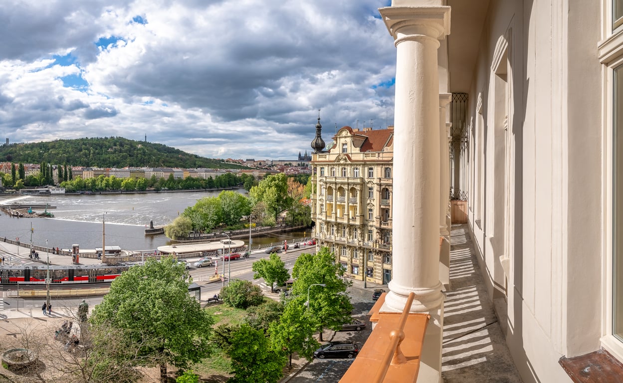 Three Bedroom Apartment with View