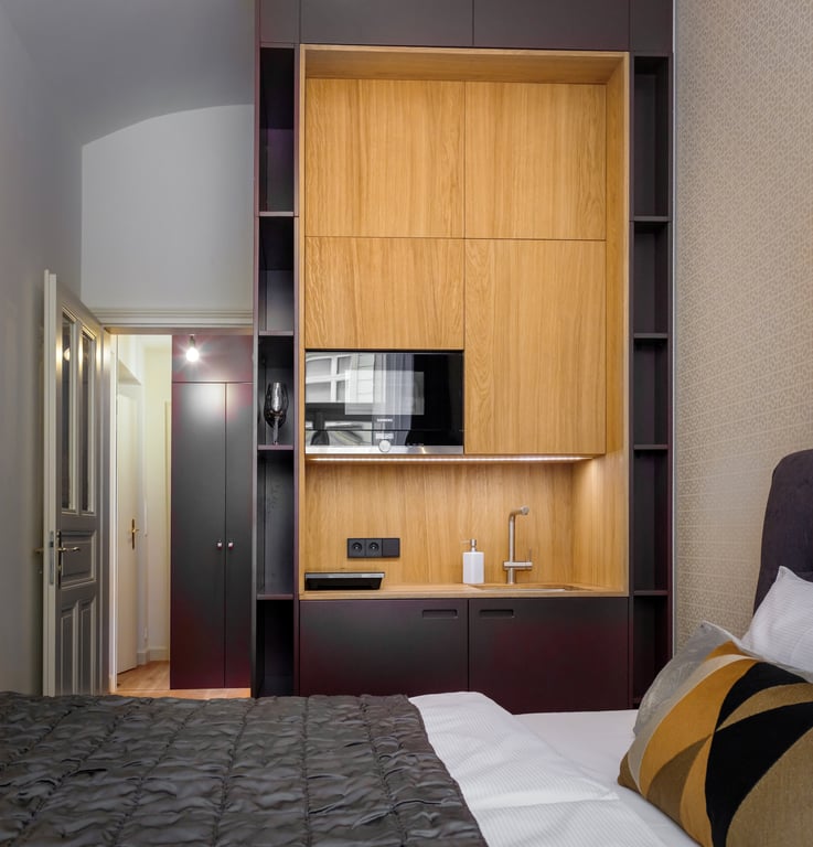 MN6 Luxury Suites by Adrez 36