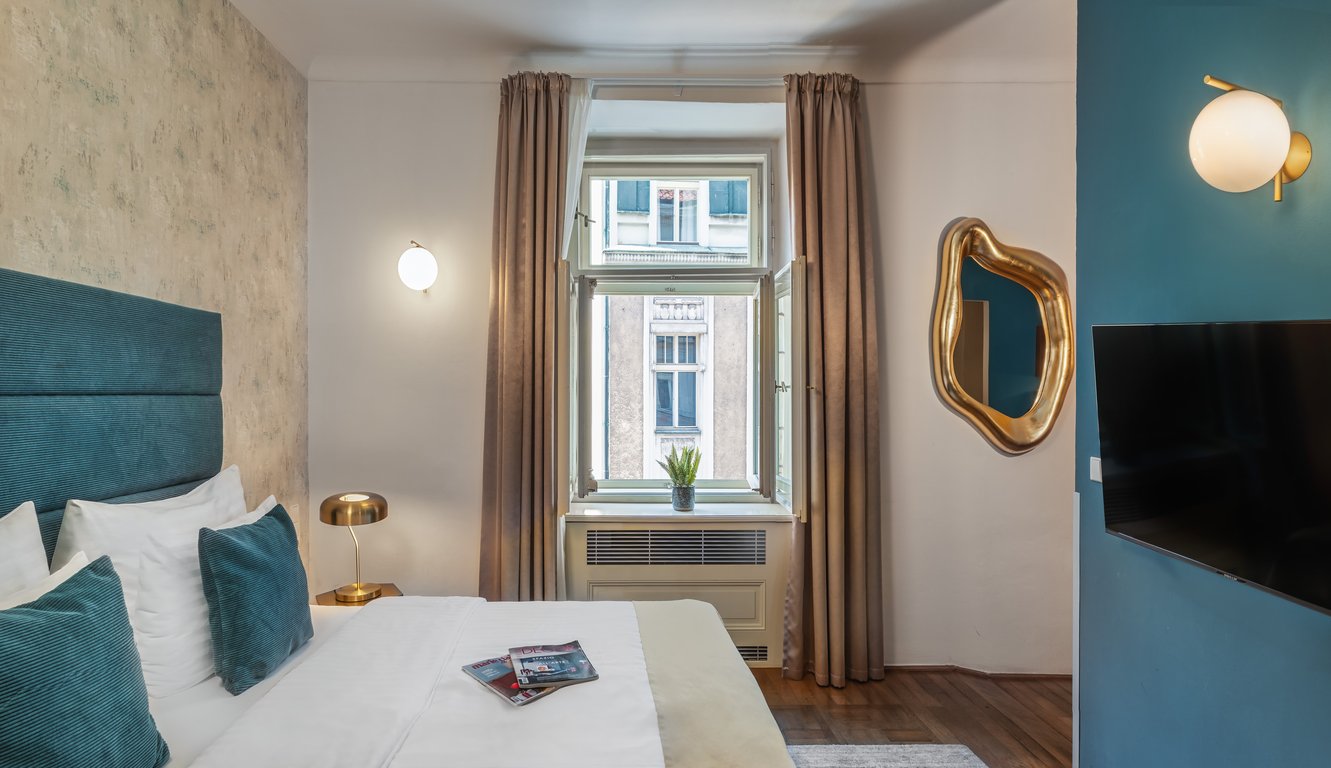 Golden Angel Suites by Adrez 20