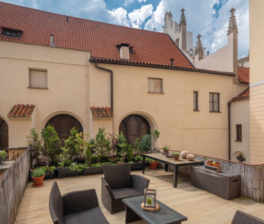 One Bedroom Apartment with Terrace Julie