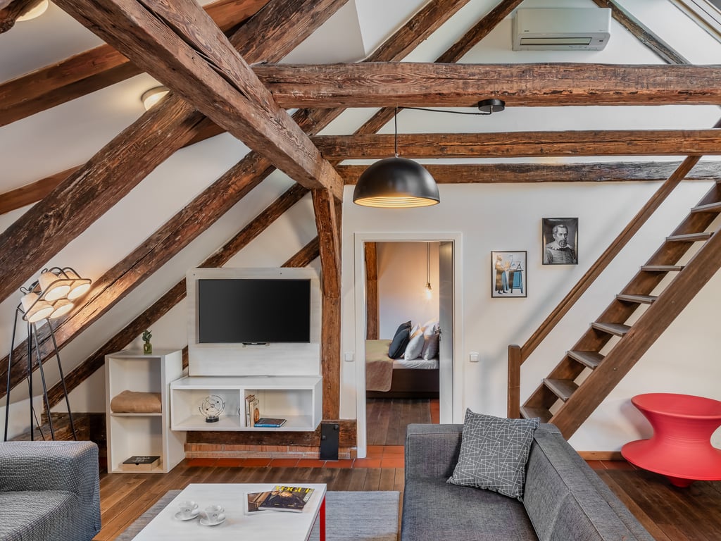 4 Arts Apartments by Adrez 15