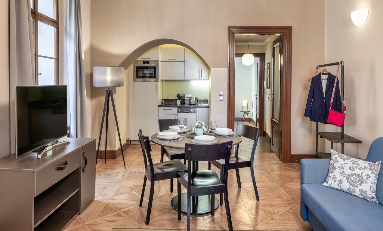 3 Epoques Apartments by Adrez 2