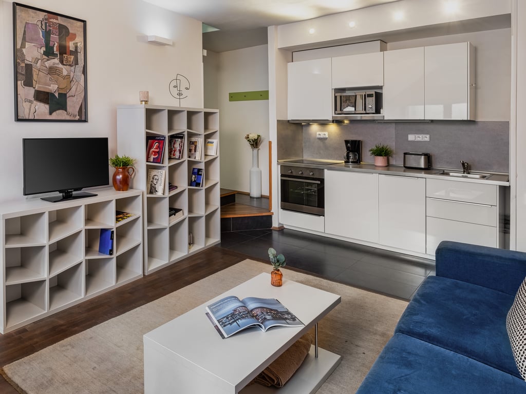 4 Arts Apartments by Adrez 9