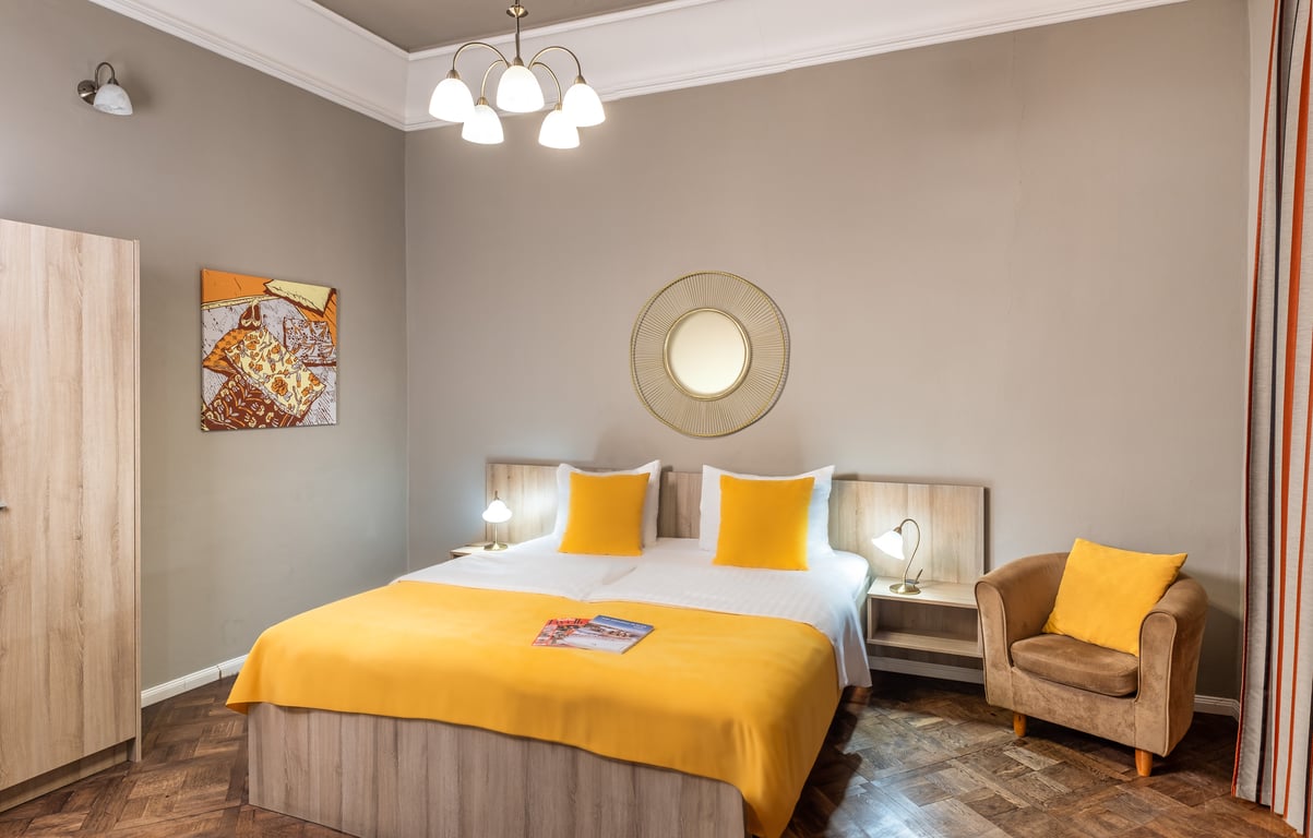 Triple Room