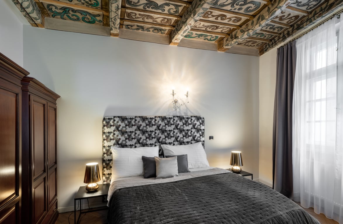 Chateau 9 Apartments by Adrez 25
