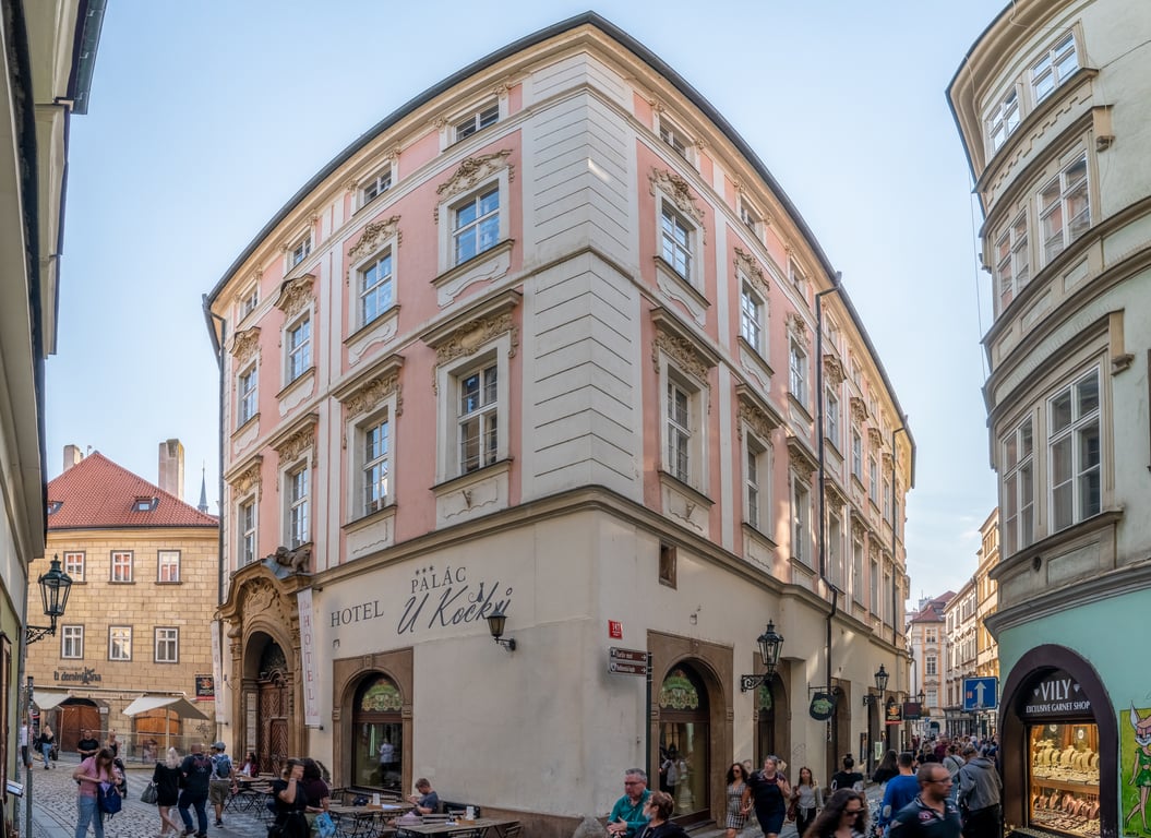 Hotel "Palác U Kočků" by Adrez, Palace At the Cats 8